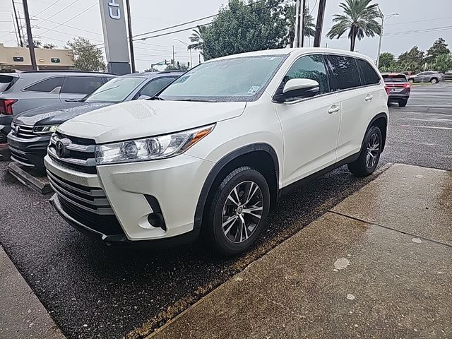 2019 Toyota Highlander LE