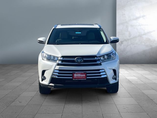 2019 Toyota Highlander Hybrid Limited Platinum