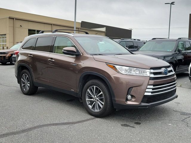 2019 Toyota Highlander Hybrid XLE