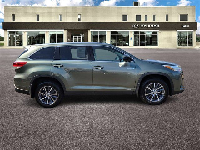 2019 Toyota Highlander Hybrid XLE