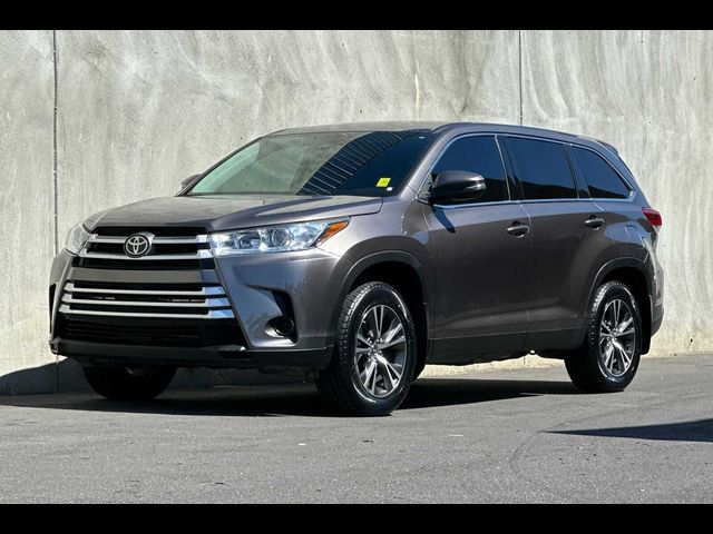 2019 Toyota Highlander LE