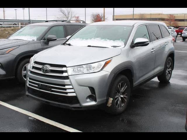 2019 Toyota Highlander LE