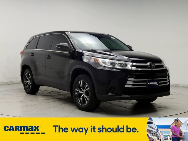 2019 Toyota Highlander LE