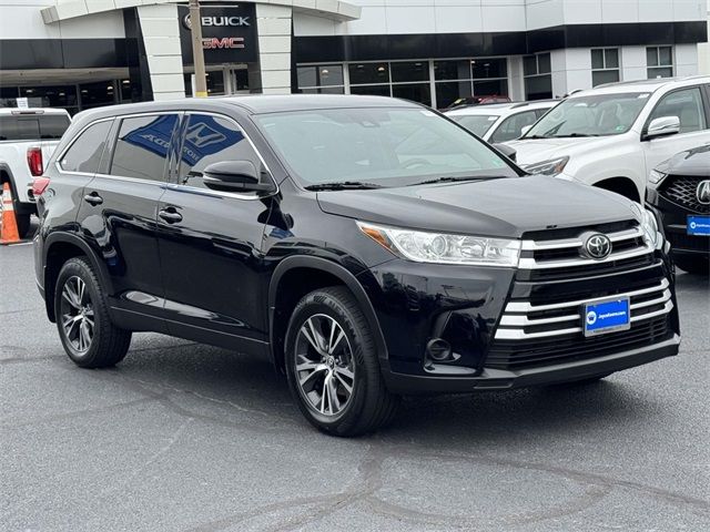 2019 Toyota Highlander LE