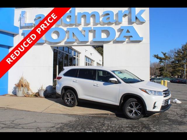 2019 Toyota Highlander LE