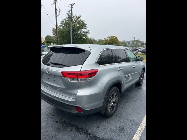 2019 Toyota Highlander LE