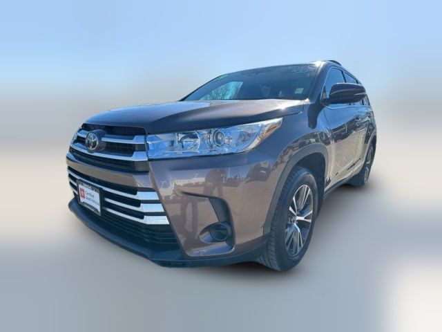 2019 Toyota Highlander LE