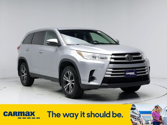 2019 Toyota Highlander LE