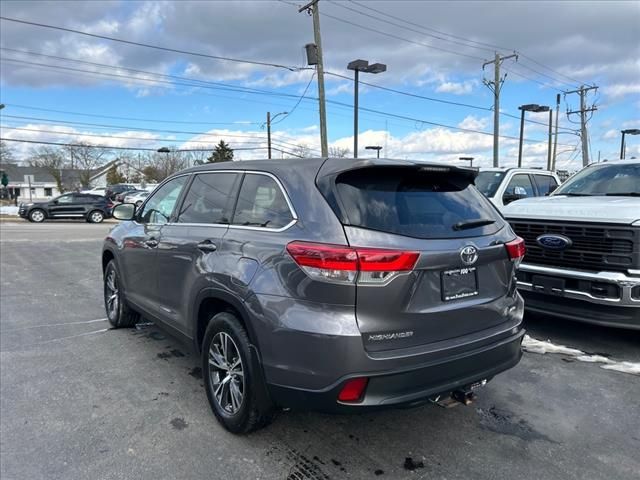 2019 Toyota Highlander LE