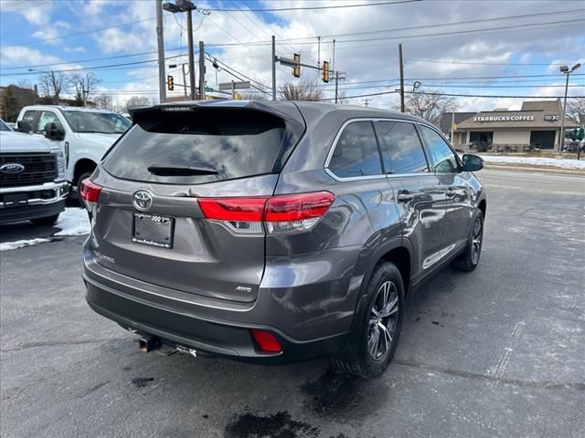 2019 Toyota Highlander LE