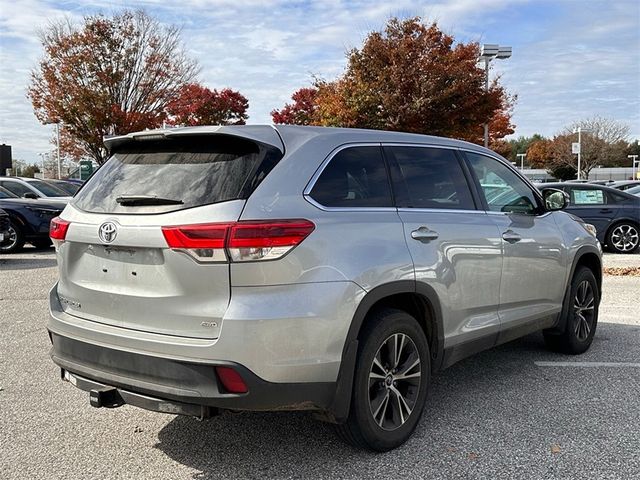 2019 Toyota Highlander LE