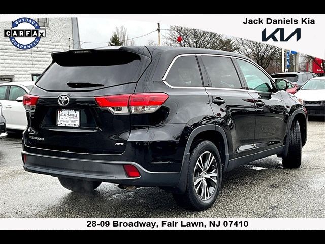 2019 Toyota Highlander LE