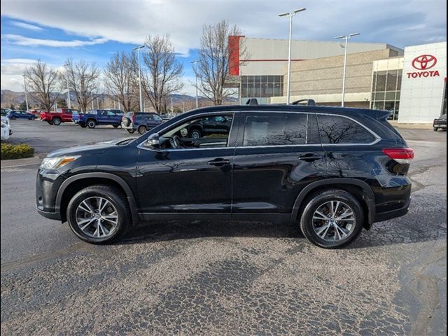 2019 Toyota Highlander LE