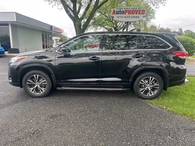 2019 Toyota Highlander LE