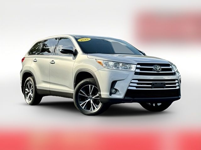 2019 Toyota Highlander LE