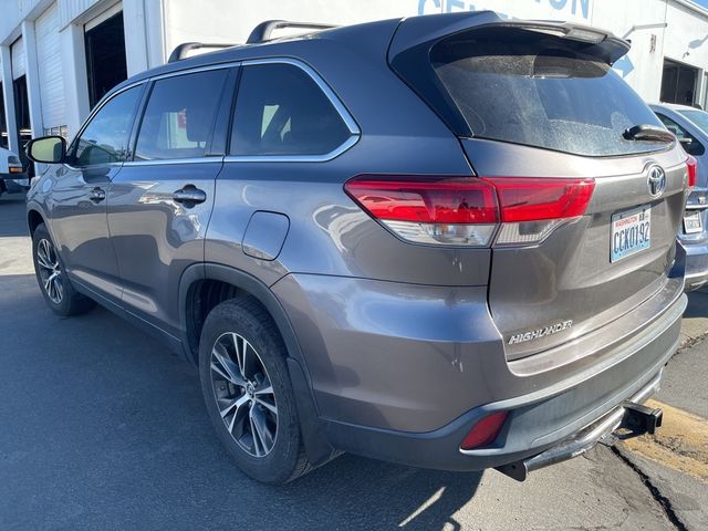 2019 Toyota Highlander LE