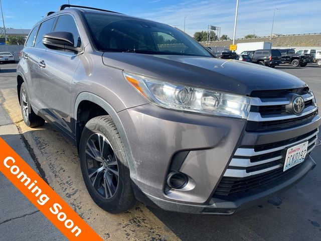 2019 Toyota Highlander LE