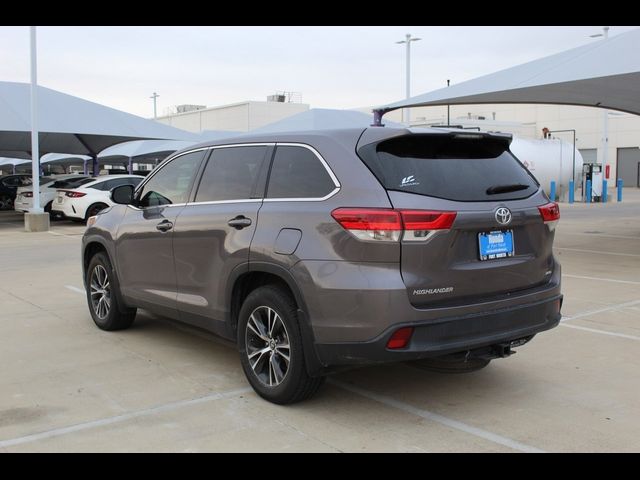 2019 Toyota Highlander LE