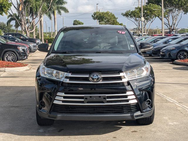 2019 Toyota Highlander LE