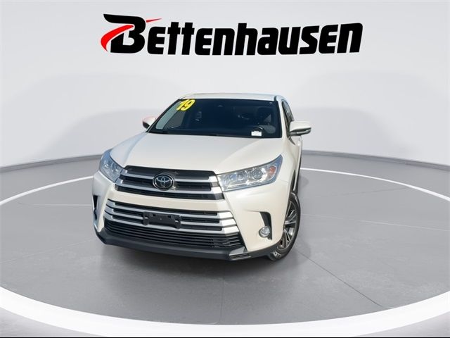 2019 Toyota Highlander 