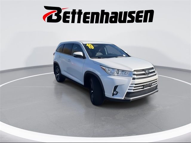 2019 Toyota Highlander 