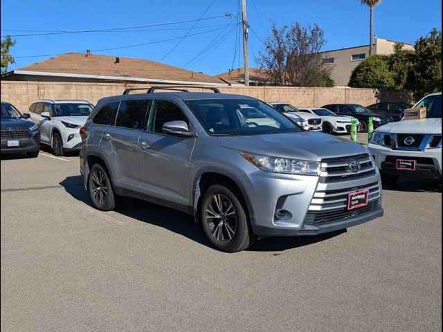 2019 Toyota Highlander LE