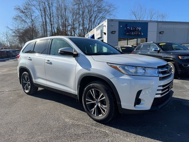 2019 Toyota Highlander LE