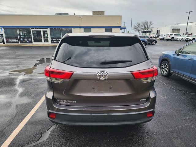 2019 Toyota Highlander LE