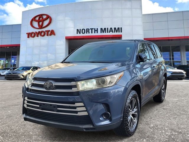 2019 Toyota Highlander LE