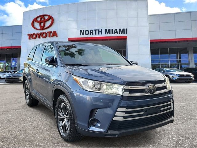 2019 Toyota Highlander LE