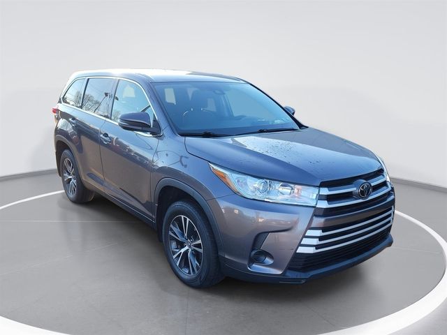 2019 Toyota Highlander LE