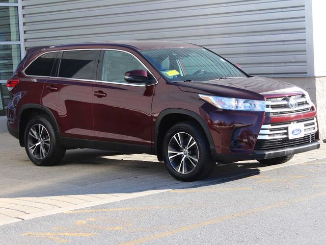 2019 Toyota Highlander LE