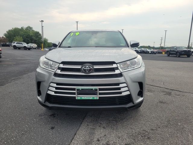 2019 Toyota Highlander LE