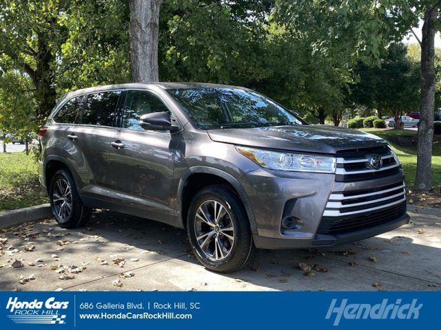 2019 Toyota Highlander LE