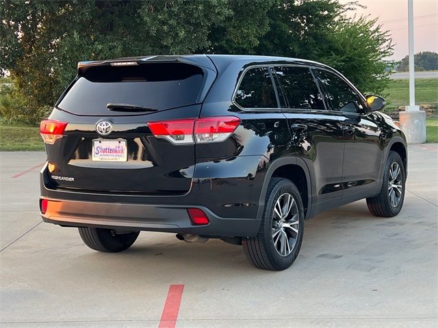 2019 Toyota Highlander LE