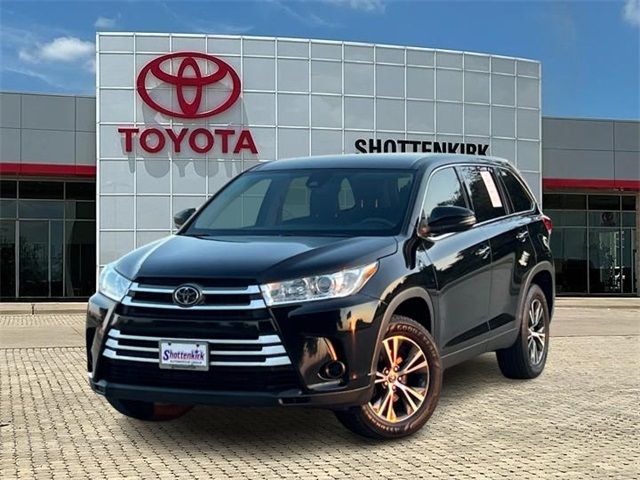 2019 Toyota Highlander LE