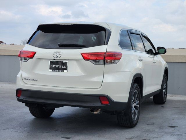 2019 Toyota Highlander LE