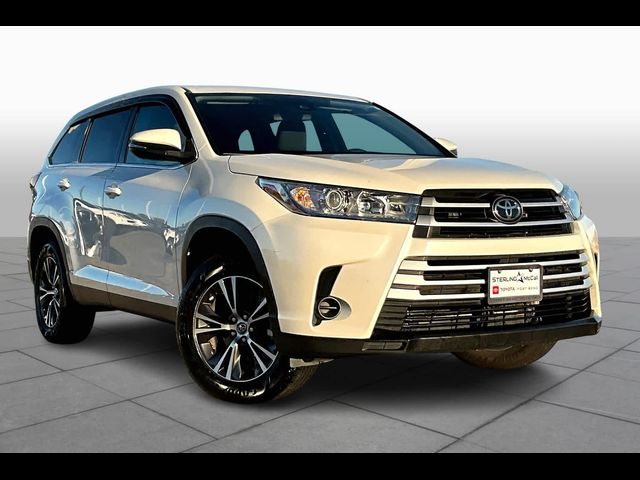 2019 Toyota Highlander LE