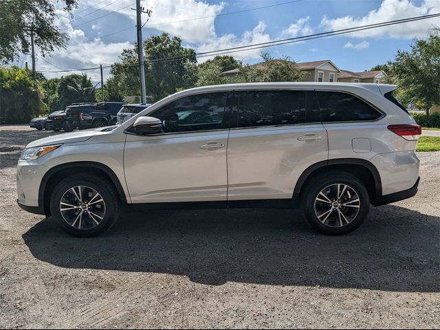 2019 Toyota Highlander LE