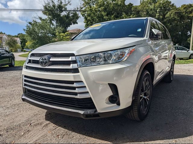 2019 Toyota Highlander LE