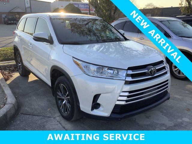 2019 Toyota Highlander LE