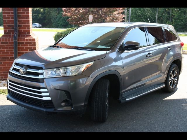 2019 Toyota Highlander LE