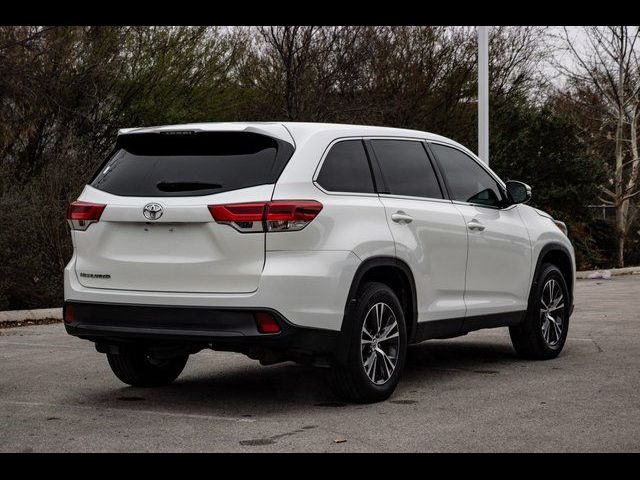 2019 Toyota Highlander LE