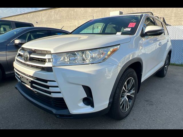 2019 Toyota Highlander LE