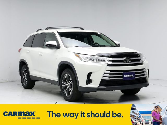 2019 Toyota Highlander LE