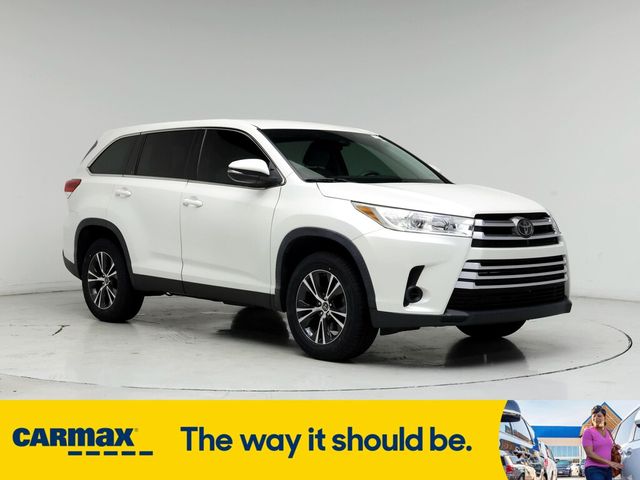 2019 Toyota Highlander LE