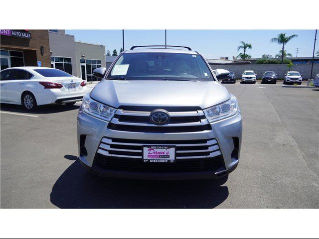 2019 Toyota Highlander LE