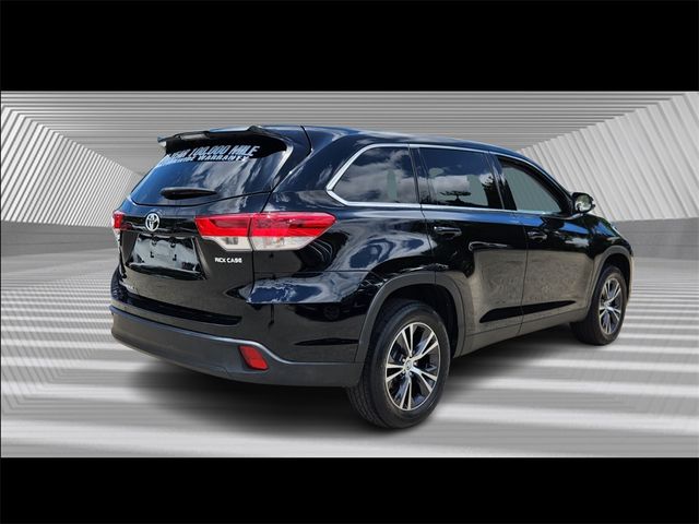 2019 Toyota Highlander LE