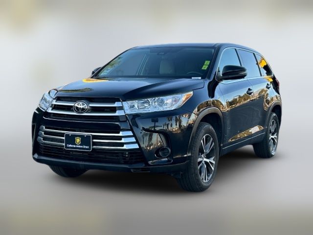 2019 Toyota Highlander LE