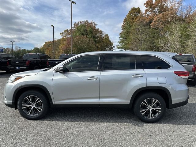 2019 Toyota Highlander LE